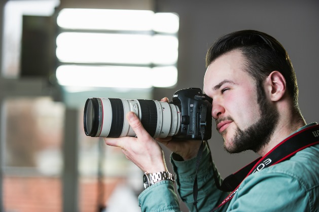 Fotografijos parodos KASDIENYBĖS GROŽIS naujoje Kūrybinių industrijų fakulteto erdvėje atidarymas